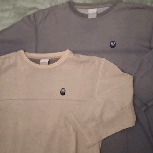 Nike Swoosh 3/4 sleeve shirts used, pack of 2