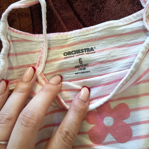 Girls' clothes pack for ages 5 and 6 like new, multicolored