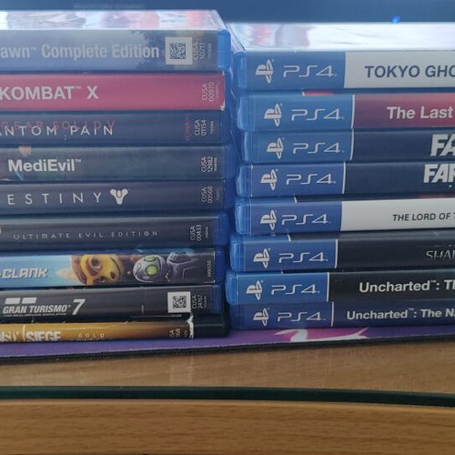 PlayStation 4 games like new, collection