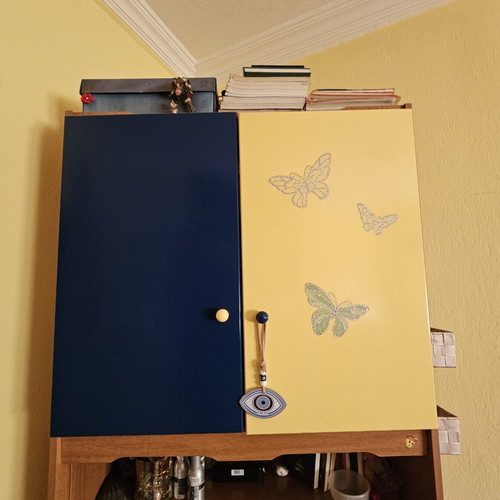 Complete children's bedroom furniture set used, blue and yellow tones
