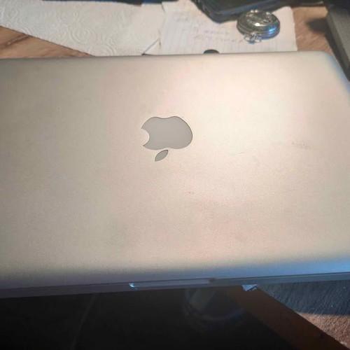 MacBook Pro 13-inch Intel Core i5 4GB RAM 256GB SSD used