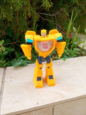Колекционерска фигура Transformers употребявана, направена за McDonald's