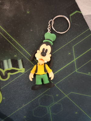 Goofy Flexi 3D printed keychain customizable colors