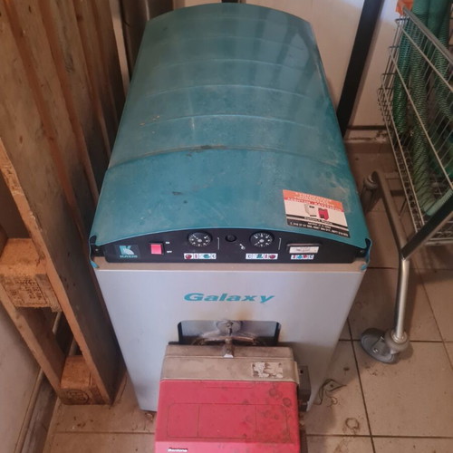 KRZYS Galaxy oil boiler with Bentone burner used