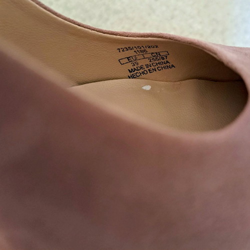 Zara platform pumps with suede texture, size 39, like new