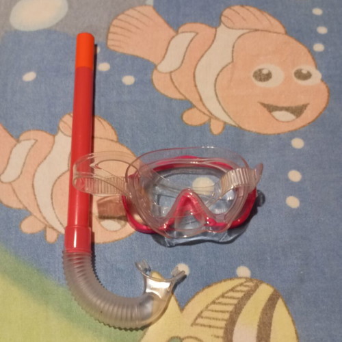 Snorkeling mask with snorkel for girl, pink, like new