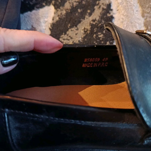 Loafers with gold chain, new, size 40, black
