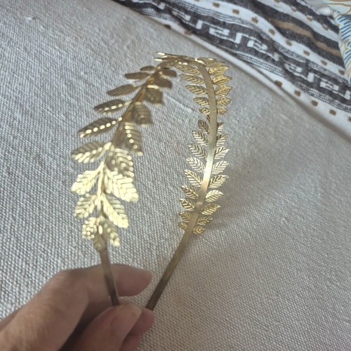 Hairband gold color like new