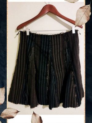 Attrattivo φούστα καφέ-μαύρη μεταχειρισμένη, μέγεθος L, μαλλί-βισκόζη