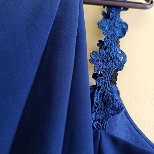 Suit set with top and flared pants blue new