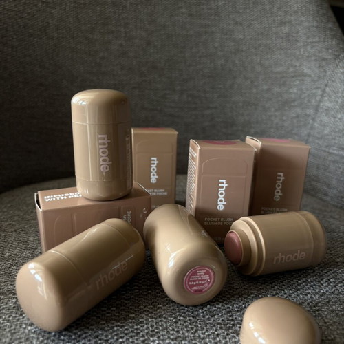 Rhode Pocket Blush new unused