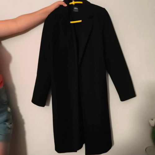 Zara black coat like new, classic warm design, size S