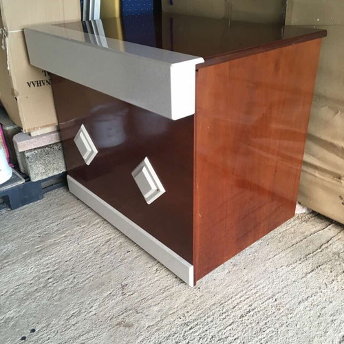 Heated showcase and desk like new