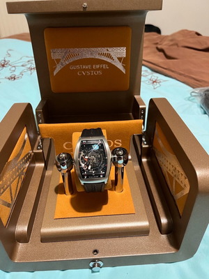 Cvstos Challenge H M S used men's black watch