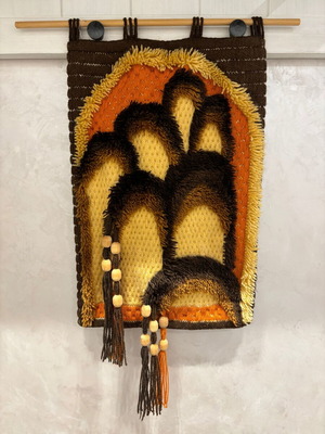 Macrame wall hanging like new, 51 x 35 cm