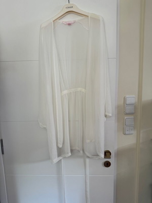 Victoria's Secret white sheer robe with belt, one size