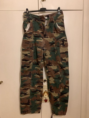 Cargo Pants Bershka μεταχειρισμένο, μέγεθος S, μαύρο και πράσινο
