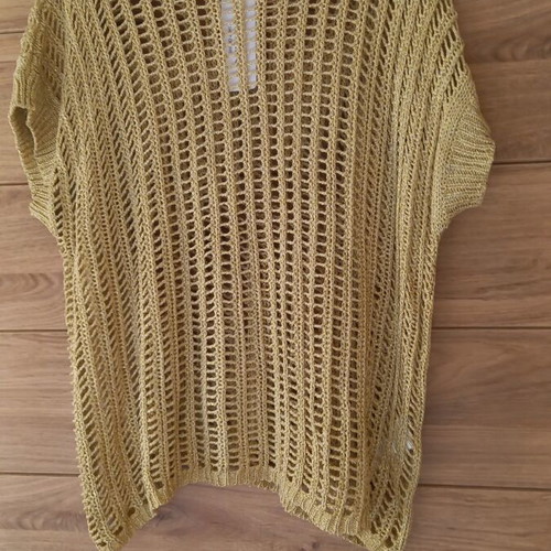 Knitted blouse new, gold, size XL