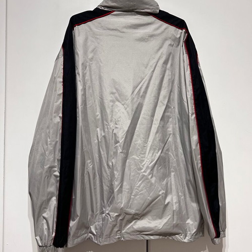 Men's gray windbreaker jacket with black stripes like new