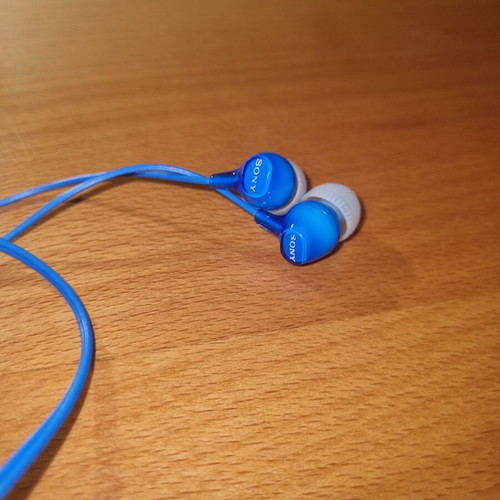 Sony earbuds like new