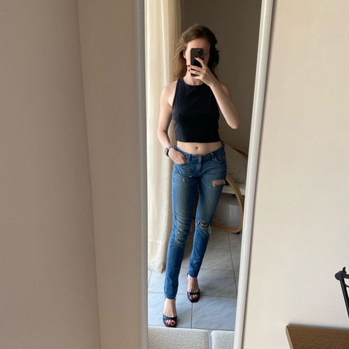 Zara ripped jeans dark blue, skinny, elastic, mid rise, like new