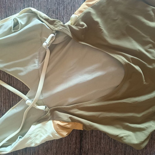 One-piece swimsuit like new, size S