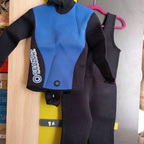 Wetsuit unisex size S/M 5mm used