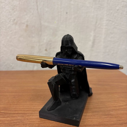 Darthvader stand for pen new