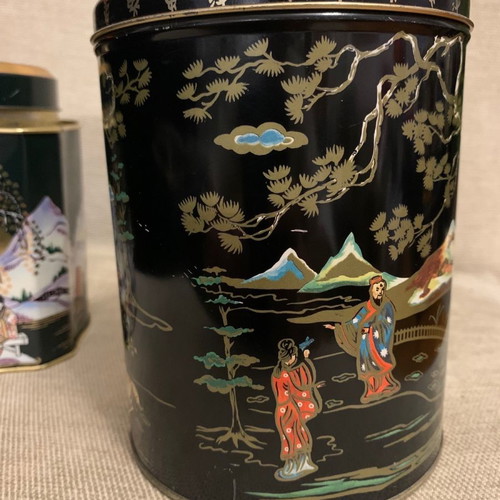 Vintage English metal tea tins with Chinese motifs used, set of 2
