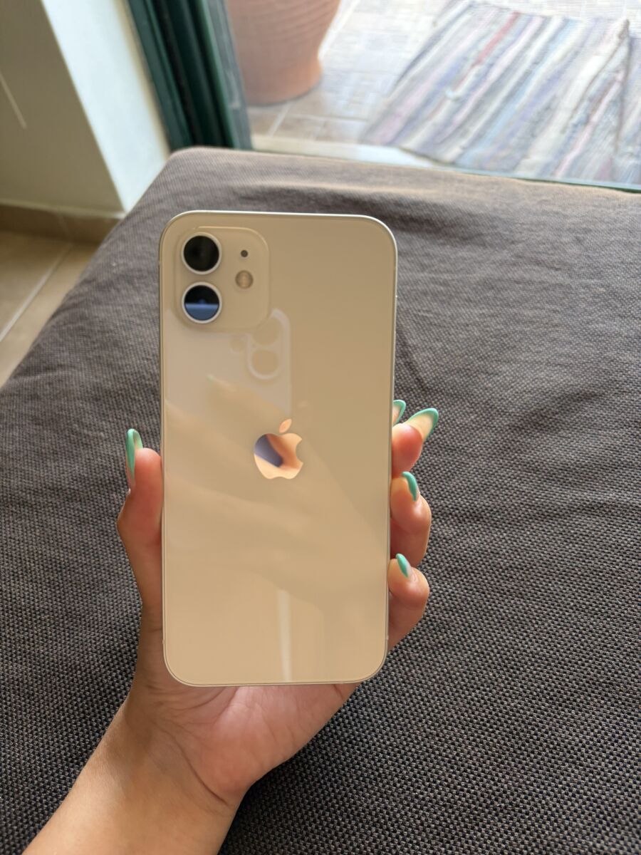 Apple iPhone 12 64GB, white - € 200,00 - Vendora.cy