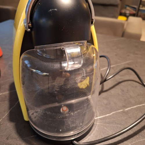 Nespresso espresso machine and milk frother like new