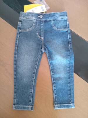 Benetton jeans 12-18 months new with tag