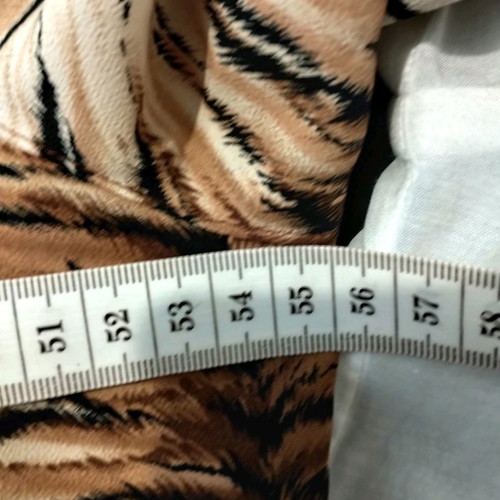 Canda women's shirt with animal print used, size 40/42