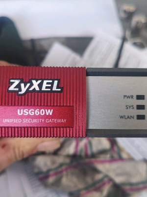 Zyxel USG60W Router used in very good condition