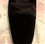  Γόβες μαύρες καστόρινες με σατέν ελαστική υφασμάτινη λεπτομέρεια