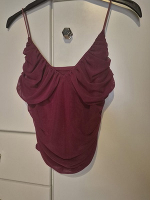 Shein red camisole top size M, new