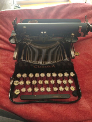 Corona No. 3 folding vintage typewriter used 1924