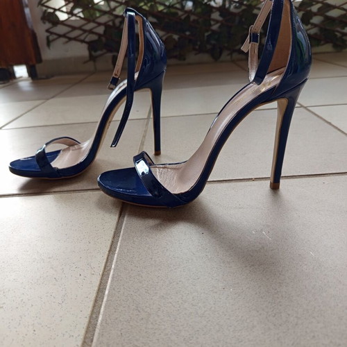Mark Milan blue sandals like new, size 39
