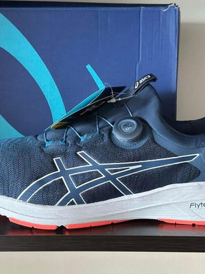 Asics Dynamis μέγεθος 48, 30.5εκ. σόλα, Νέο με Κουτί