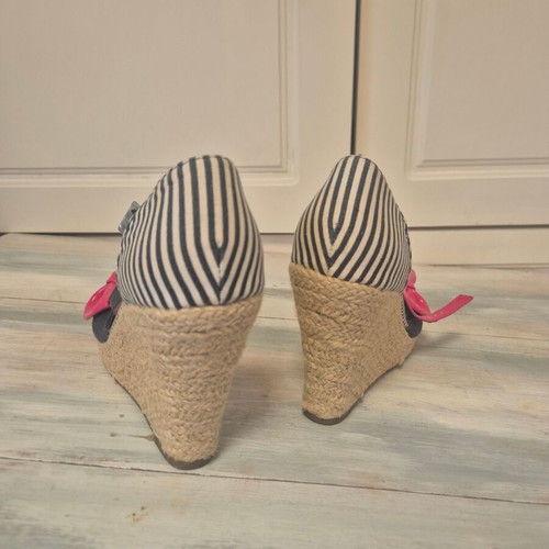 Modiva espadrilles blue with fuchsia bow size 40 like new