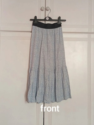 Girl's long summer skirt like new, age 9