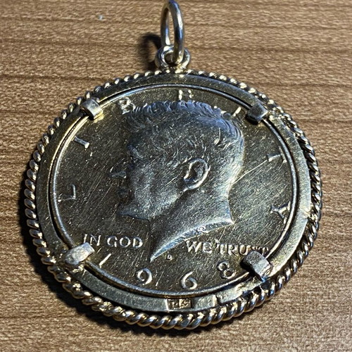 Collectible pendant large 1968 half dollar coin with silver wreath, like new