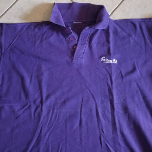 Cadbury men's polo shirt like new, size L, purple