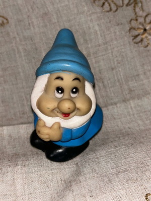 Snow White & the seven dwarfs figurine used, squeaky toy