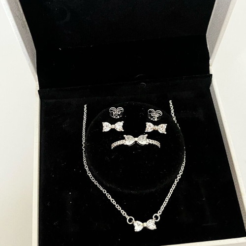 Pandora jewelry set bow like new, ring size 7 silver