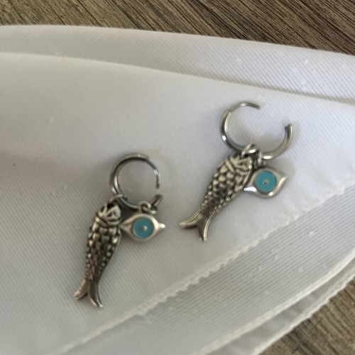 Dangling earrings like new with three wearing options