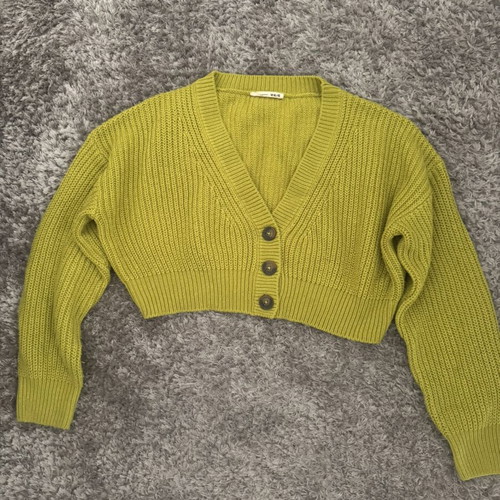 Terranova cropped sweater like new, lime or yellow-green