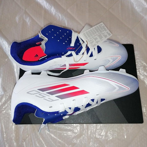 Adidas Unisex F50 Football Shoes New, Size 38 2/3, White