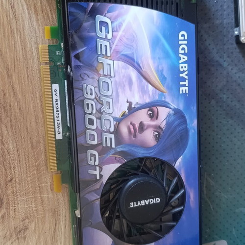 Gigabyte GeForce 9600 GT graphics card used