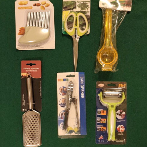 Set of 6 new kitchen tools and accessories